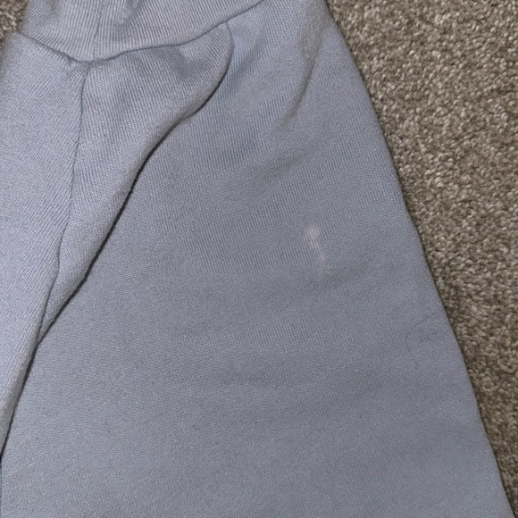 🦋 Altar'd State Women's Lt Blue Sweatshirt - Picture 6 of 7